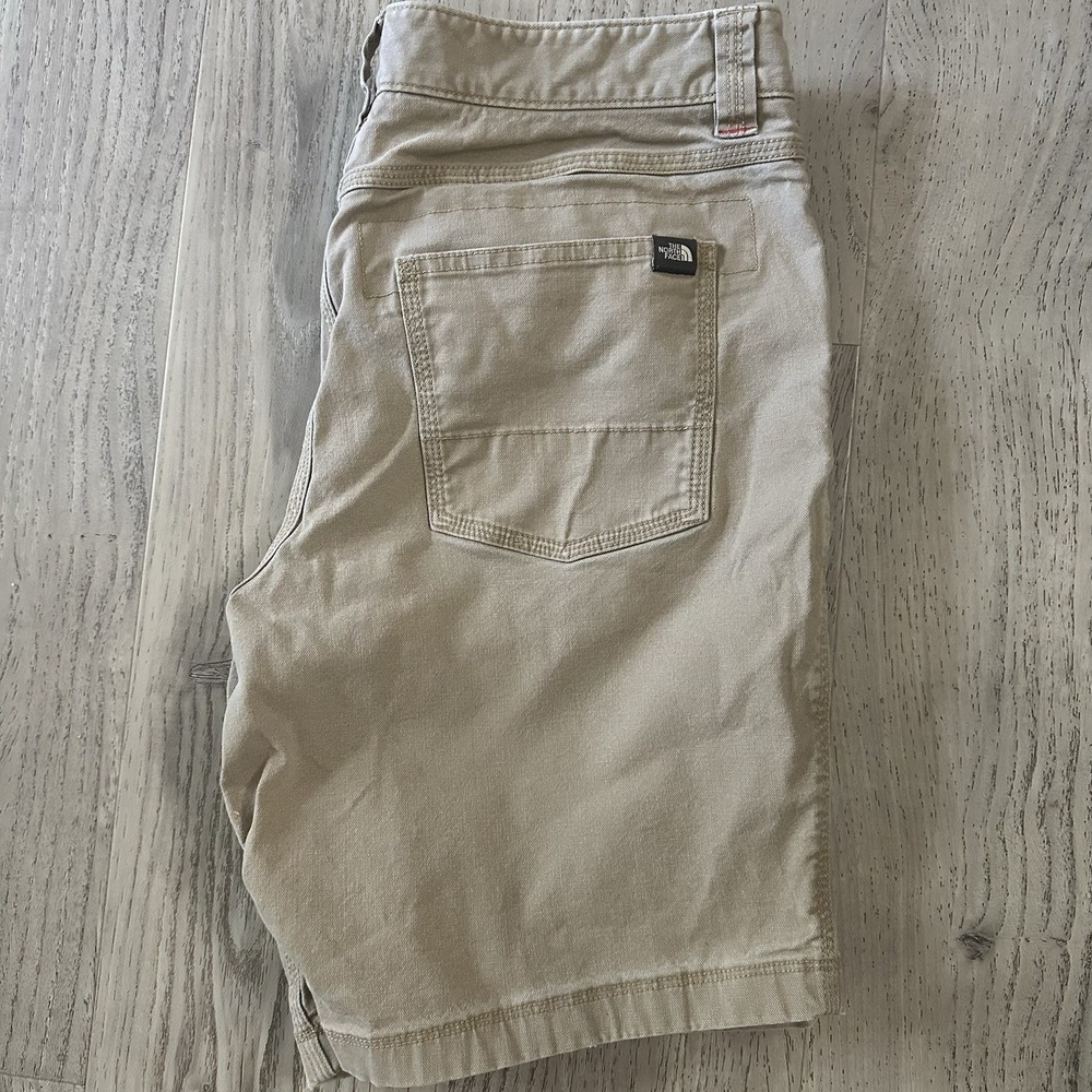 North Face Shorts Mens Size 34 Beige Khaki Nylon Cargo Hiking Outdoor